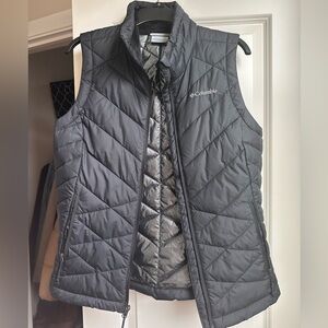 Columbia Women's Black Quilted Insulated Vest